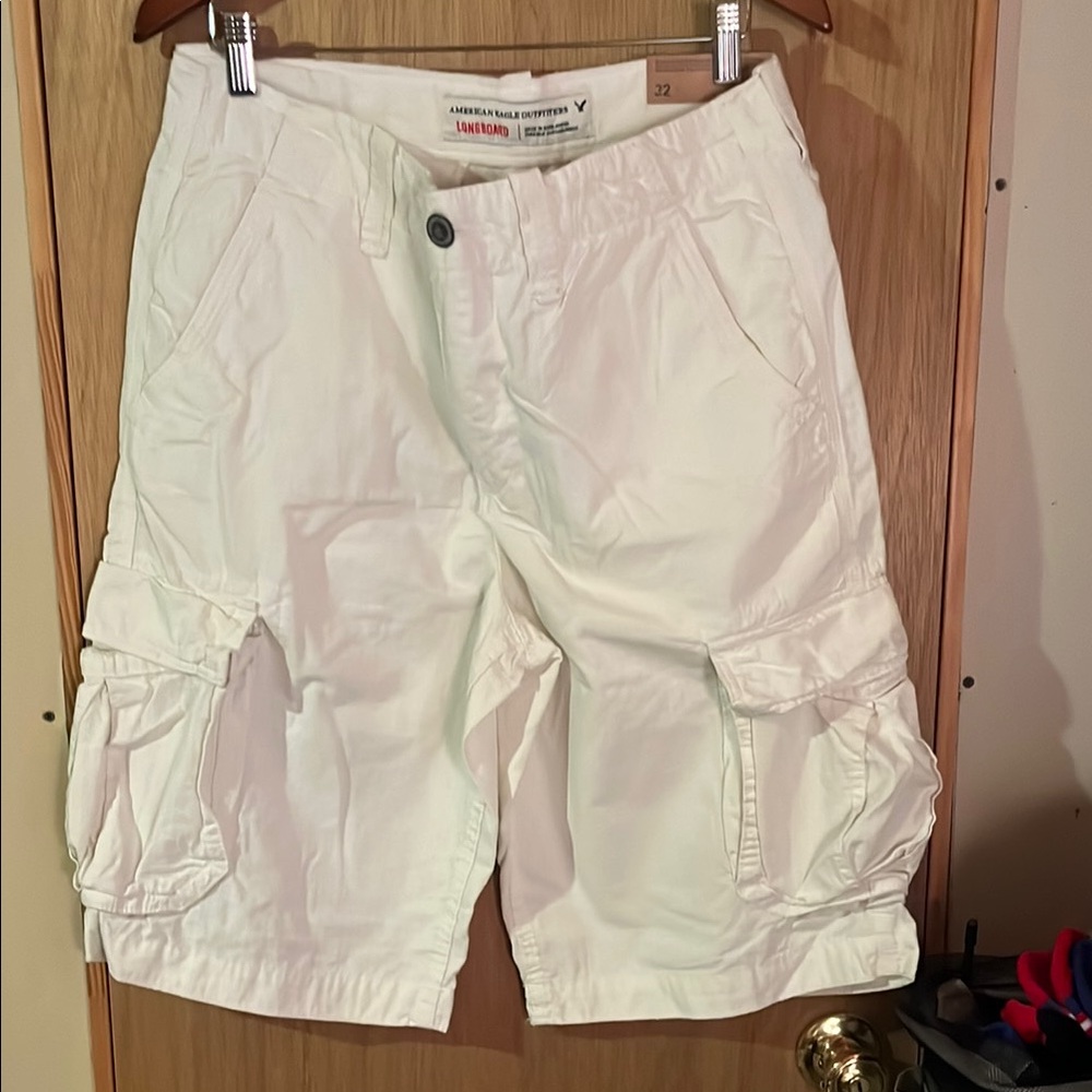 Men's American Eagle White Cargo Shorts